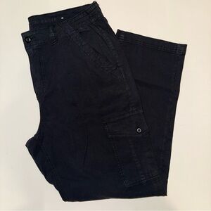 American Eagle Black Cargo Pants